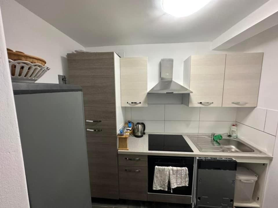 Apartments Stokic Доня Клада Екстериор снимка